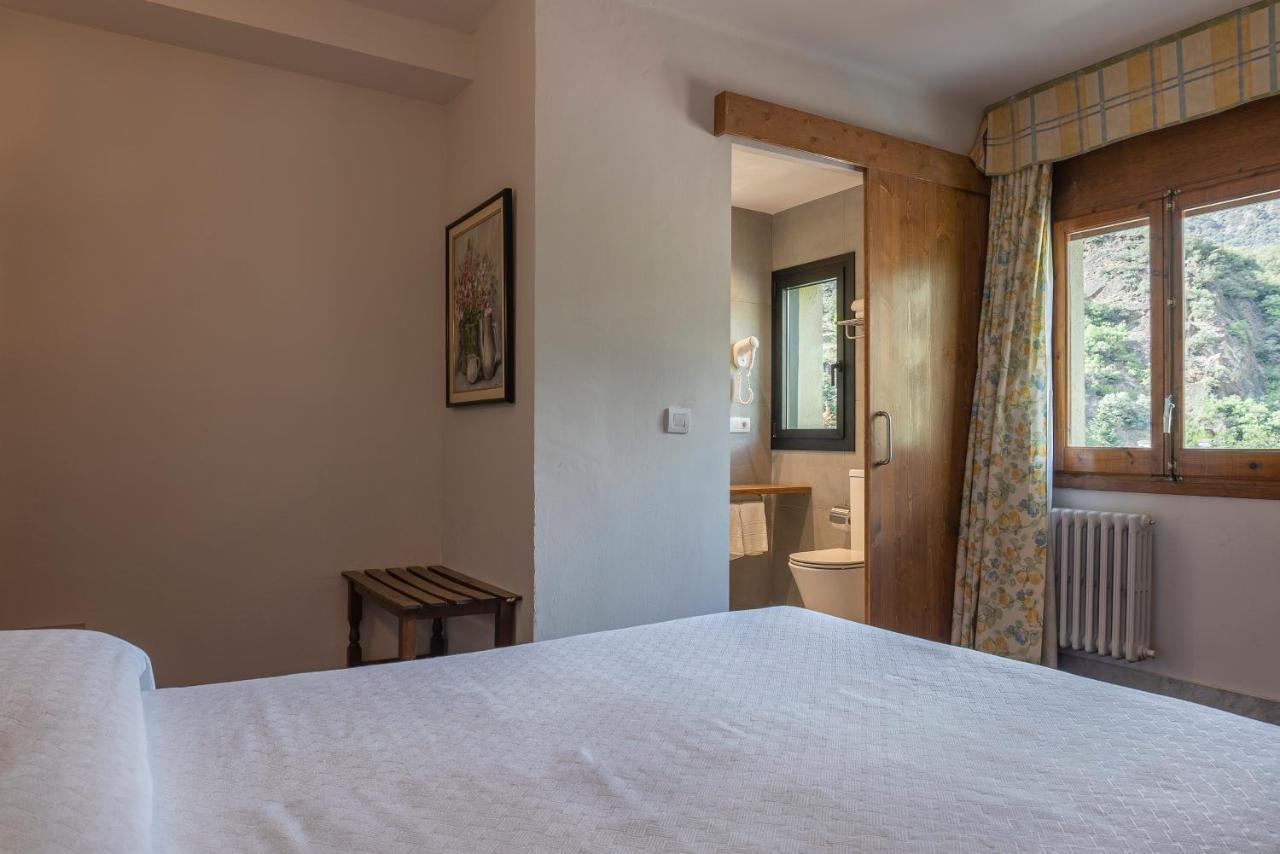 Hotel Cardos Ribera de Cardós Extérieur photo