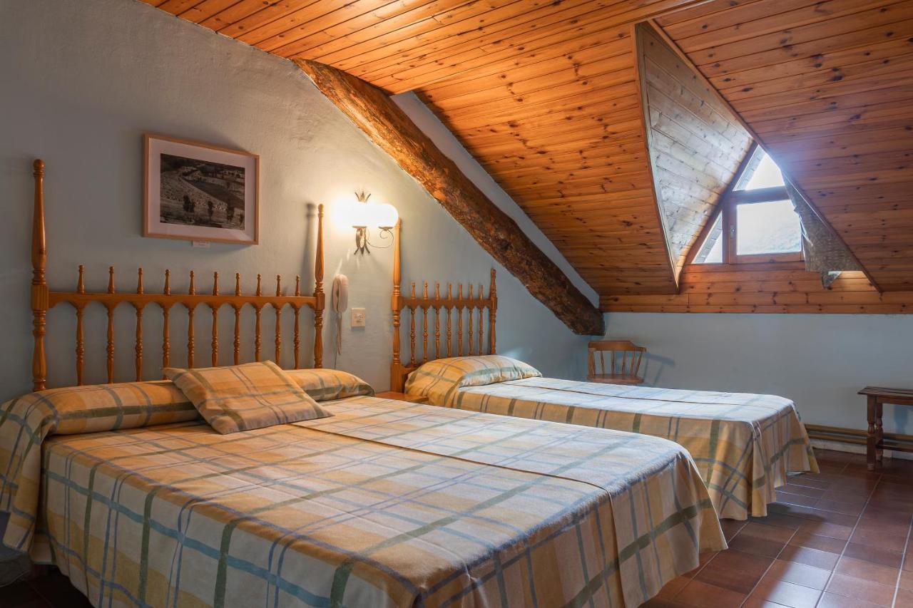Hotel Cardos Ribera de Cardós Extérieur photo