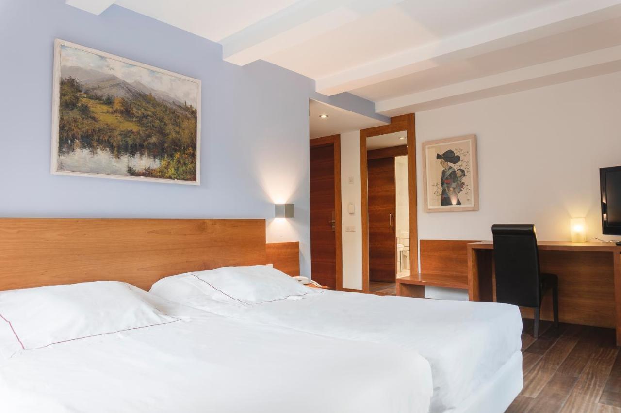 Hotel Cardos Ribera de Cardós Extérieur photo