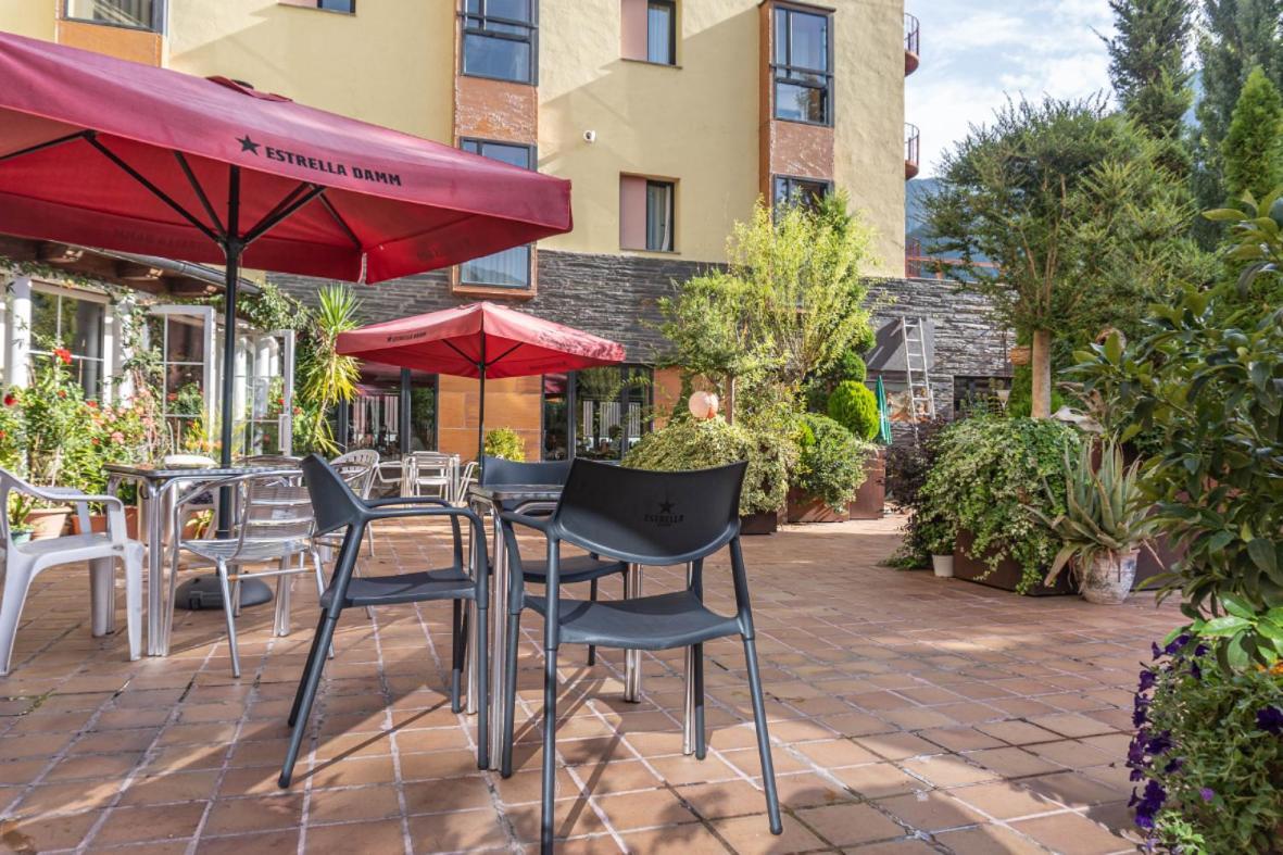 Hotel Cardos Ribera de Cardós Extérieur photo